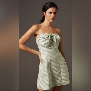 NWT Anthropologie Bow-Tie Tube Dress
Eva Franco mint size 8
